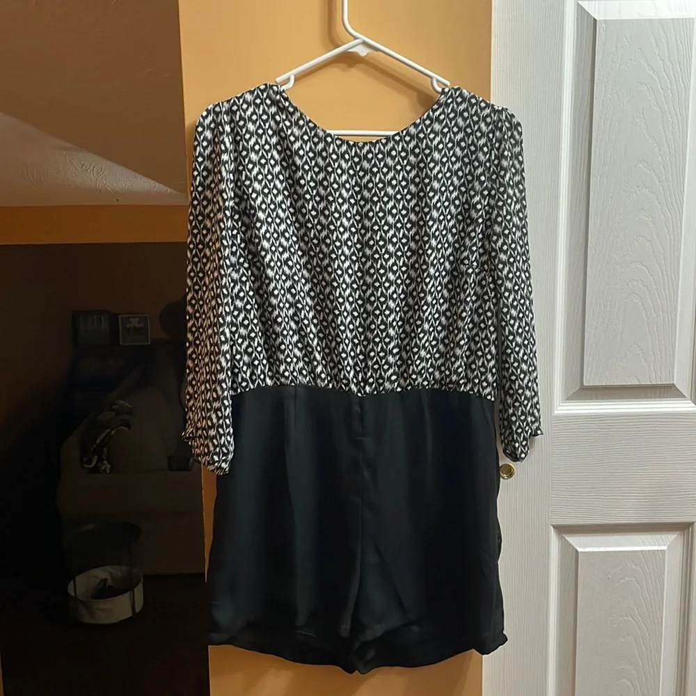 Romper - Picture 1 of 2